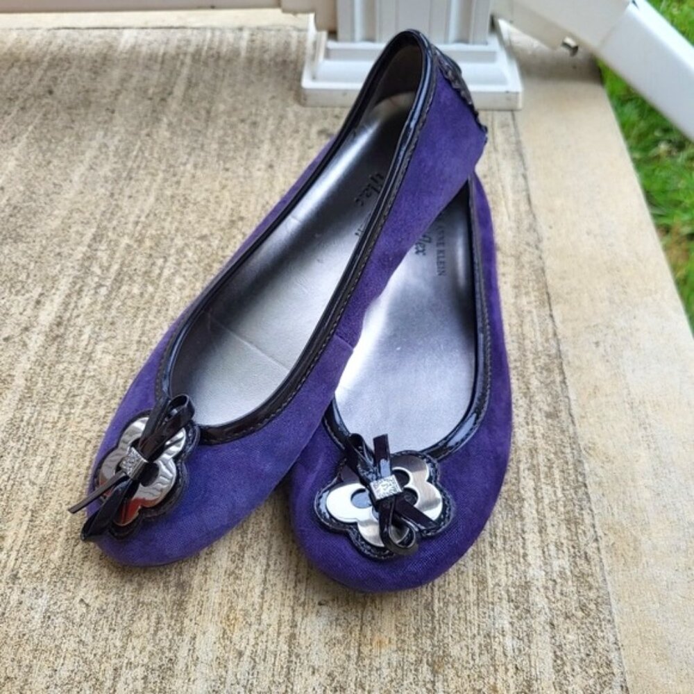 Anne Klein size 7.5 Royal Purple floral ballet flats
